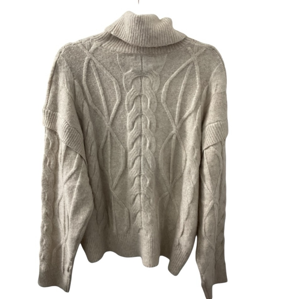 Elie Tahari Cream Cable Knit Turtleneck Sweater P:27-31” L:27” RT $88